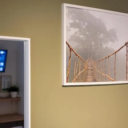 Apartment 98 - Botanique 1